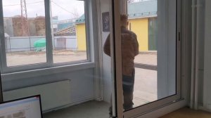 Установили турникет на проходной предприятия.