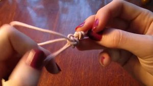 Браслет из узлов