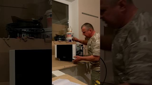 Как исправить западающую кнопку в микроволновке Samsung смотреть онлайн