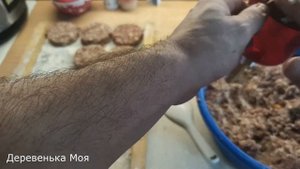 Как я помощью кружки готовлю 1,5 кг котлет- биточков за 5 мин