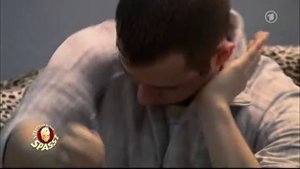 Im Piercing-Studio | Verstehen Sie Spaß?