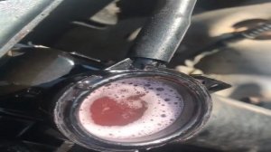 Hyundai Accent забит радиатор давит антифриз с бачка прокладка под башкой нормальная !!!