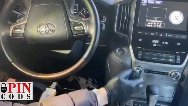 Programming For Toyota Land Cruiser 2019 - 2020 All Key Lost смотреть онлайн