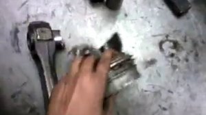 Д 245 и поломанный поршневой палец