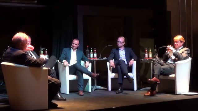 Podiumsdiskussion mit Dr.Bernd Baumann AFD und Hetzer Ralf Stegner SPD смотреть онлайн