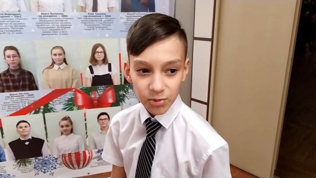 Пятиклассник читает Маяковского. Зацените! смотреть онлайн