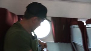 24 часа летим на самолете, который мы купили на аукционе