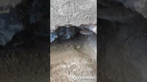 Делаем дыру для канализации в старом фундаменте.