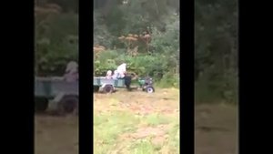 мотоблок кайман с прицепом катает ребят