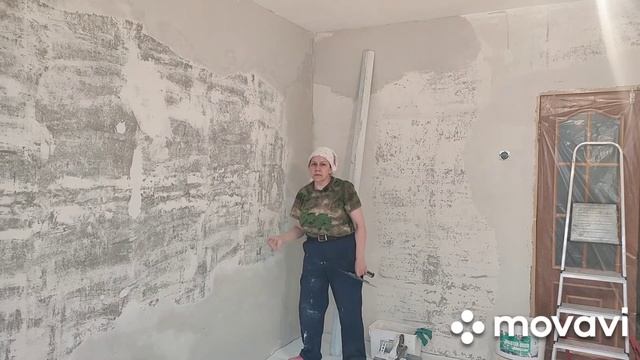 Выравнивание стены под плинтус, правилом