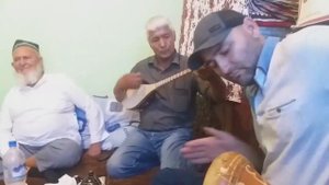 Падари Дустмурод Раҷабов дар рузи зодрузи Дустмурод Рачабов.