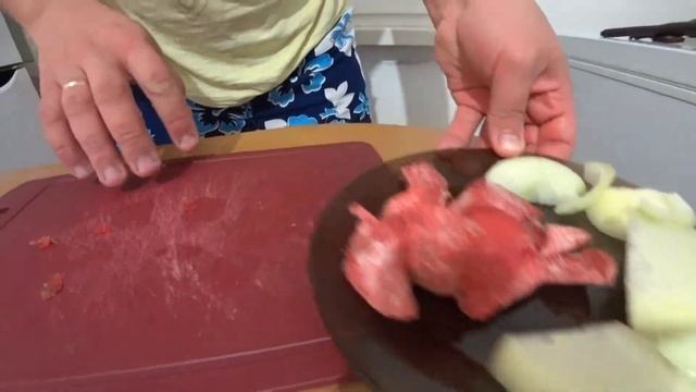 Строганина из оленины (Изюбря). Блюдо народов Севера.