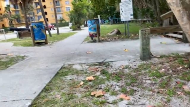 ? выпьем с утра ? и на пляж НАШЛА МОГИЛКУ в парке ЖИЗНЬ ПРЕКРАСНА и Удивительна 22.07.2020 смотреть онлайн