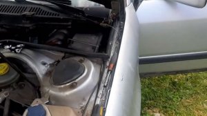 ЗАМЕНА ТРОСИКА КАПОТА НА АУДИ 100)))