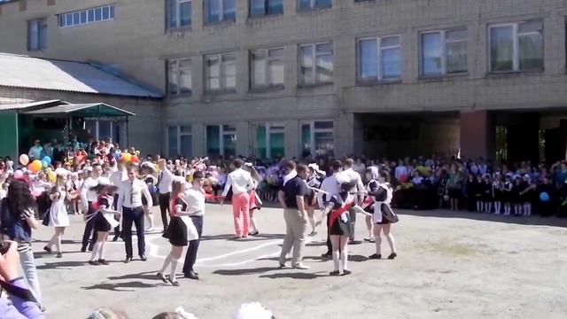 ШКОЛЬНЫЙ ВАЛЬС. СОШ №2. 2015 год. г.Красноармейск(Саратовская область) смотреть онлайн