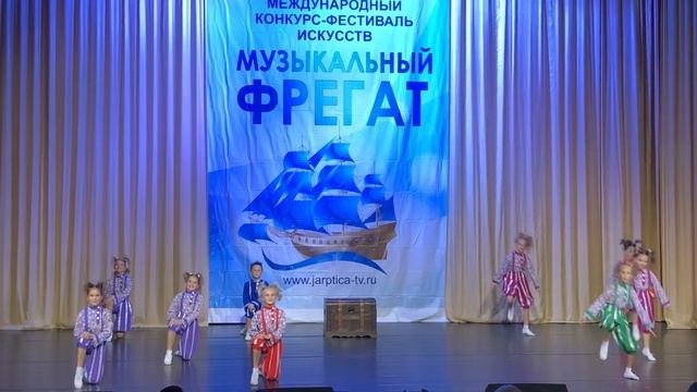 Домовята