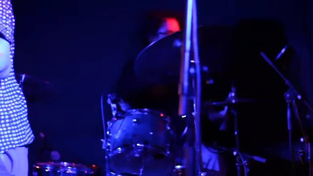 Roots смотреть онлайн