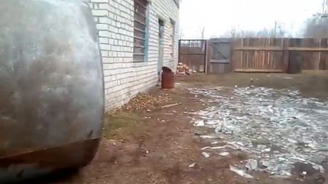 Мы пробрались в заброшку где есть охрана!!!😱😨 смотреть онлайн