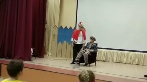 Новогодний спектакль "Вовка в тридевятом царстве"