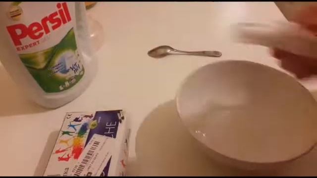 Самый простой и быстрый способ сделать лизуна. Шуточное видео смотреть онлайн