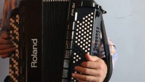 Льется музыка. Разбор на баяне.