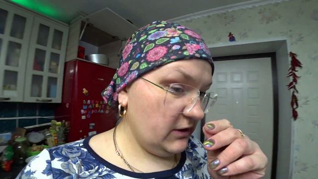Замочили шашлык. Свежие помидоры. Ликёр. Творог.