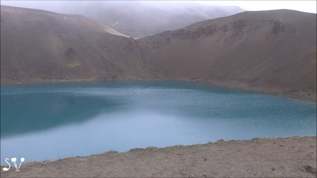 Iceland, Krafla / Озеро в кратере смотреть онлайн