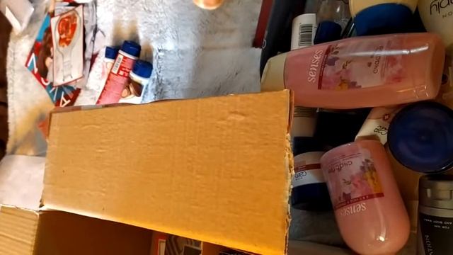 Распаковка Эйвон 16 каталог. ПРИЗЫ-СЮРПРИЗЫ смотреть онлайн