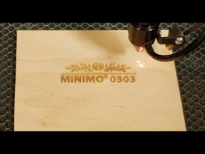 Демонстрация работы лазерного станка по фанере Minimo 0503 LC50