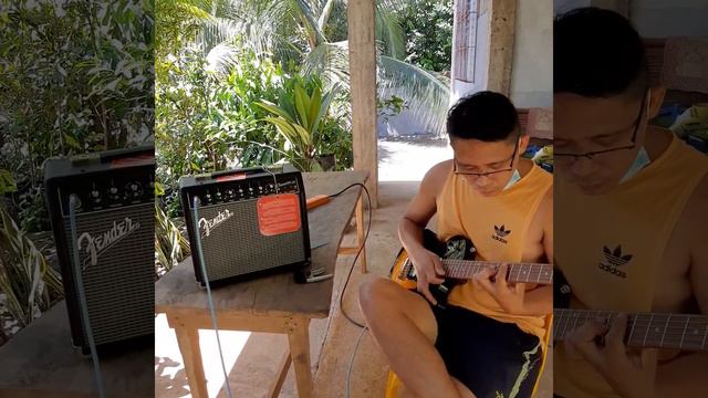 Epiphone Lespaul Studio + Fender Champion 20 amplifier смотреть онлайн