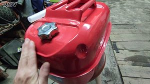 Канистра, которая должна быть у каждого водителя!