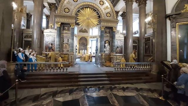 Божественная литургия в Неделю 15-ю по Пятидесятнице смотреть онлайн