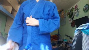 Дзюдо, как завязывать пояс.