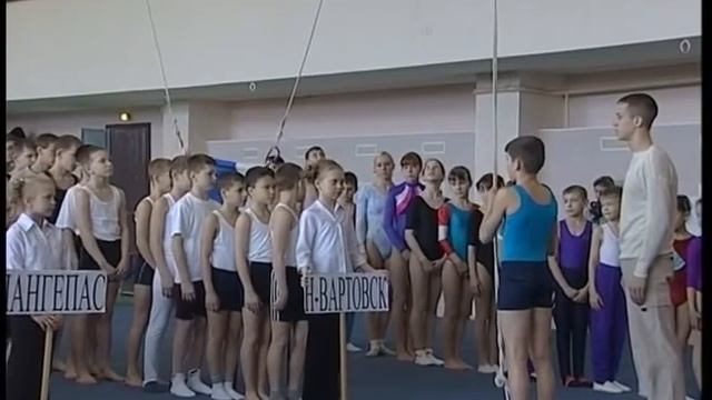 2003 01 Мегион Открытие чемпионата ХМАО по спортивной акробатике смотреть онлайн