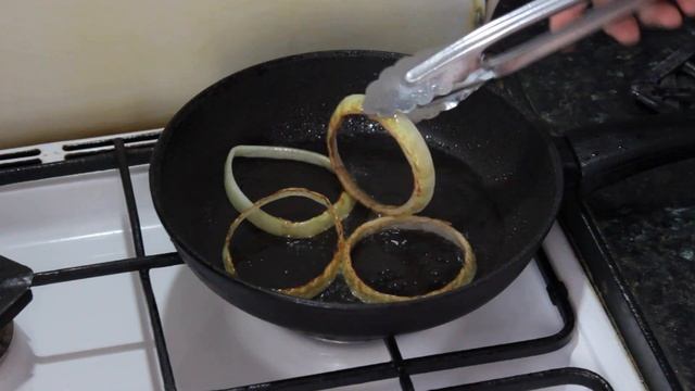 Яичница в луковых кольцах, быстро и оригинально! смотреть онлайн