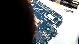 Пайка чипа биоса на материнскую плату ноутбука packard bell z5wt1