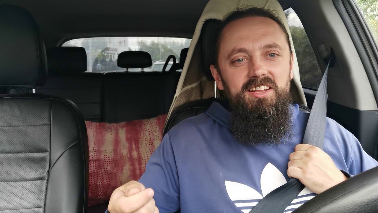 Шахматов с презервативом в монастыре!