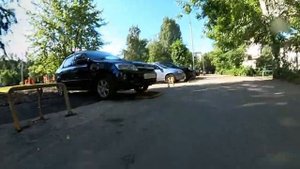 Езда по городу на моноколесе inmotion v8