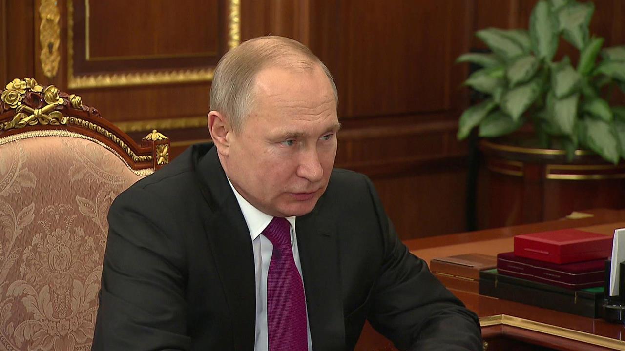Глава ФНС доложил Владимиру Путину о ситуации с финансовой отчетностью в стране