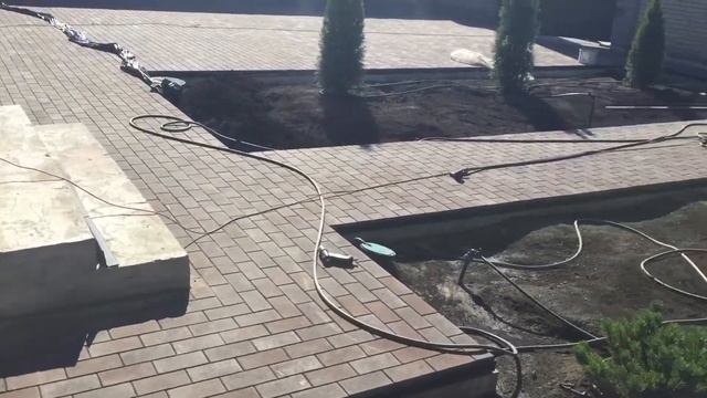 Укладка тротуарной плитки