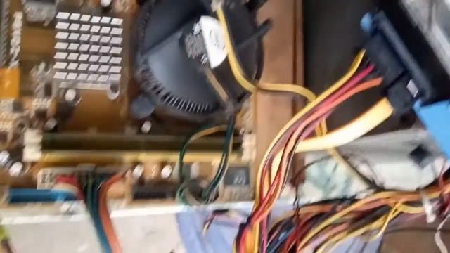 Asus P5VD2-X Slot PCI Express смотреть онлайн