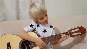 МалОму всего 6 ЛЕТ! ЗВЕЗДА ПО ИМЕНИ СОЛНЦЕ!!!