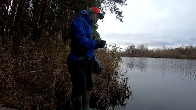 Зимняя ловля КРУПНОГО ОКУНЯ на спиннинг. Favorite Team смотреть онлайн