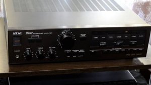 Akai AM-A70