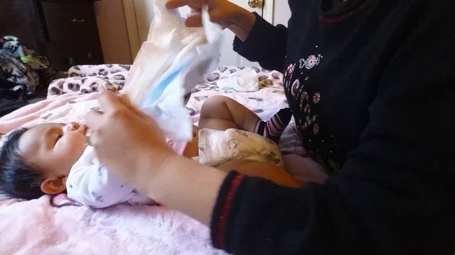 Baby Friday's: When to Change Diaper size? смотреть онлайн