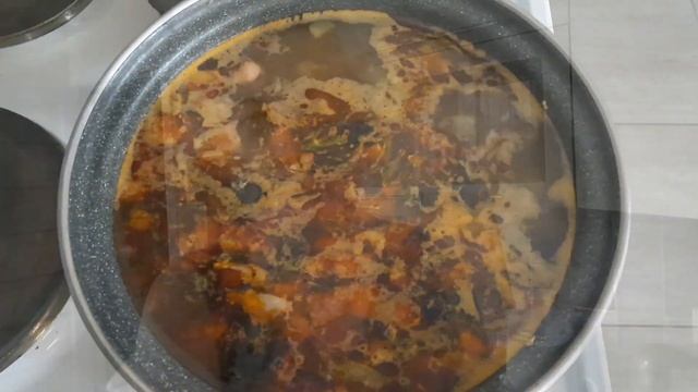 У меня всё просто! Приготовила солянку и куриные желудки. Сегодня некогда присесть.#жизньнаюге