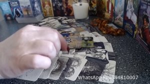 Таро для мужчин Как живёт бывшая с другим И что её ждёт