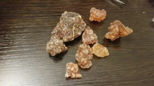 Русский ладан и натуральные душистые смолы.