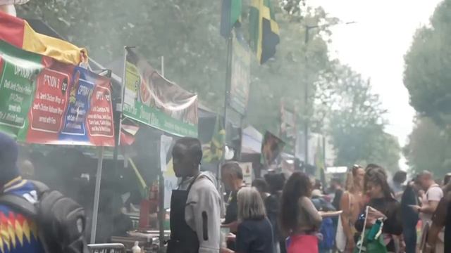 Notting Hill Carnival by English Portal смотреть онлайн