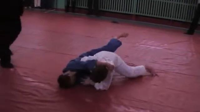 Видео клуба единоборств "Бурый медведь" смотреть онлайн